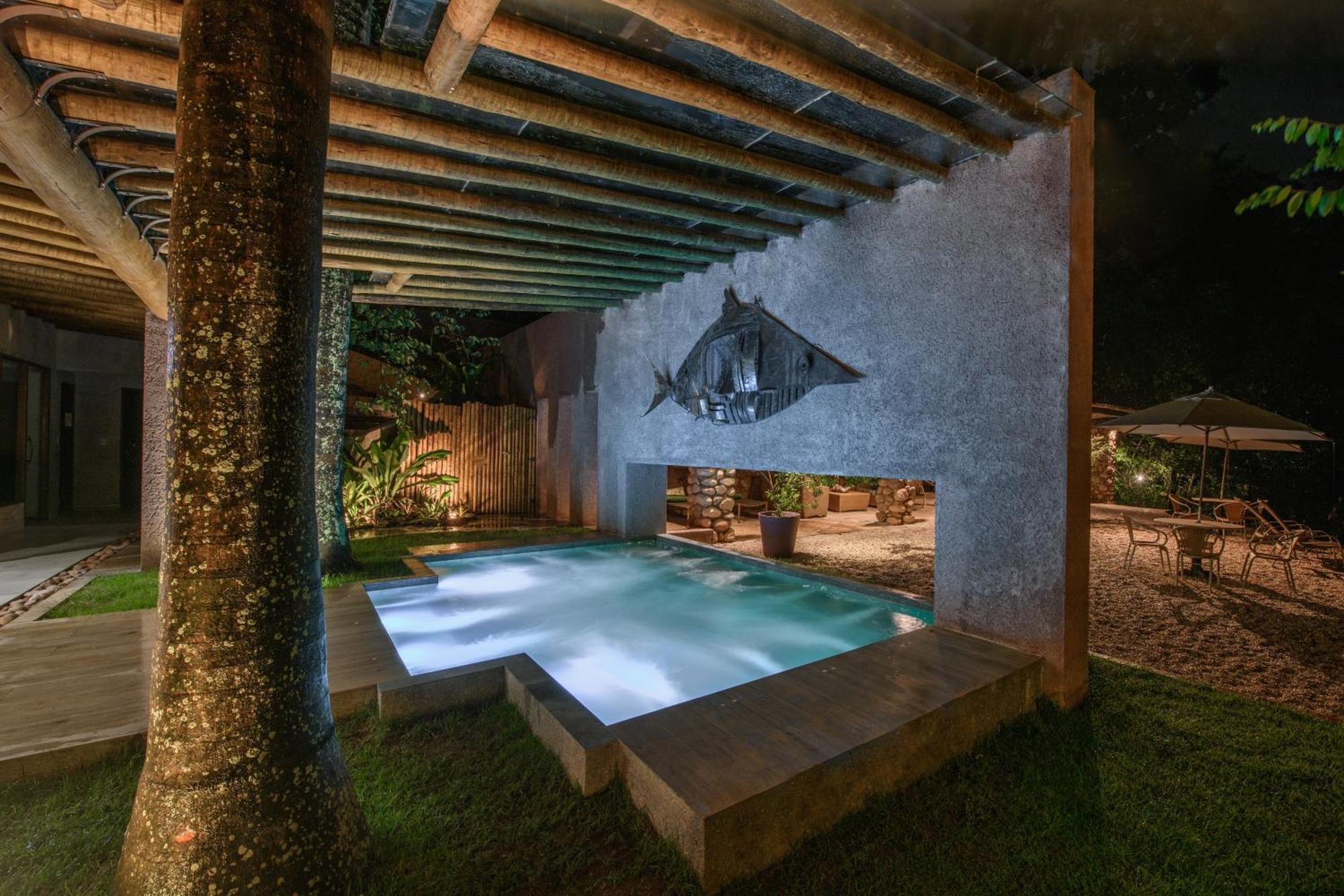 Hotel Canto Das Aguas - Roteiro De Charme 伦索伊斯 外观 照片