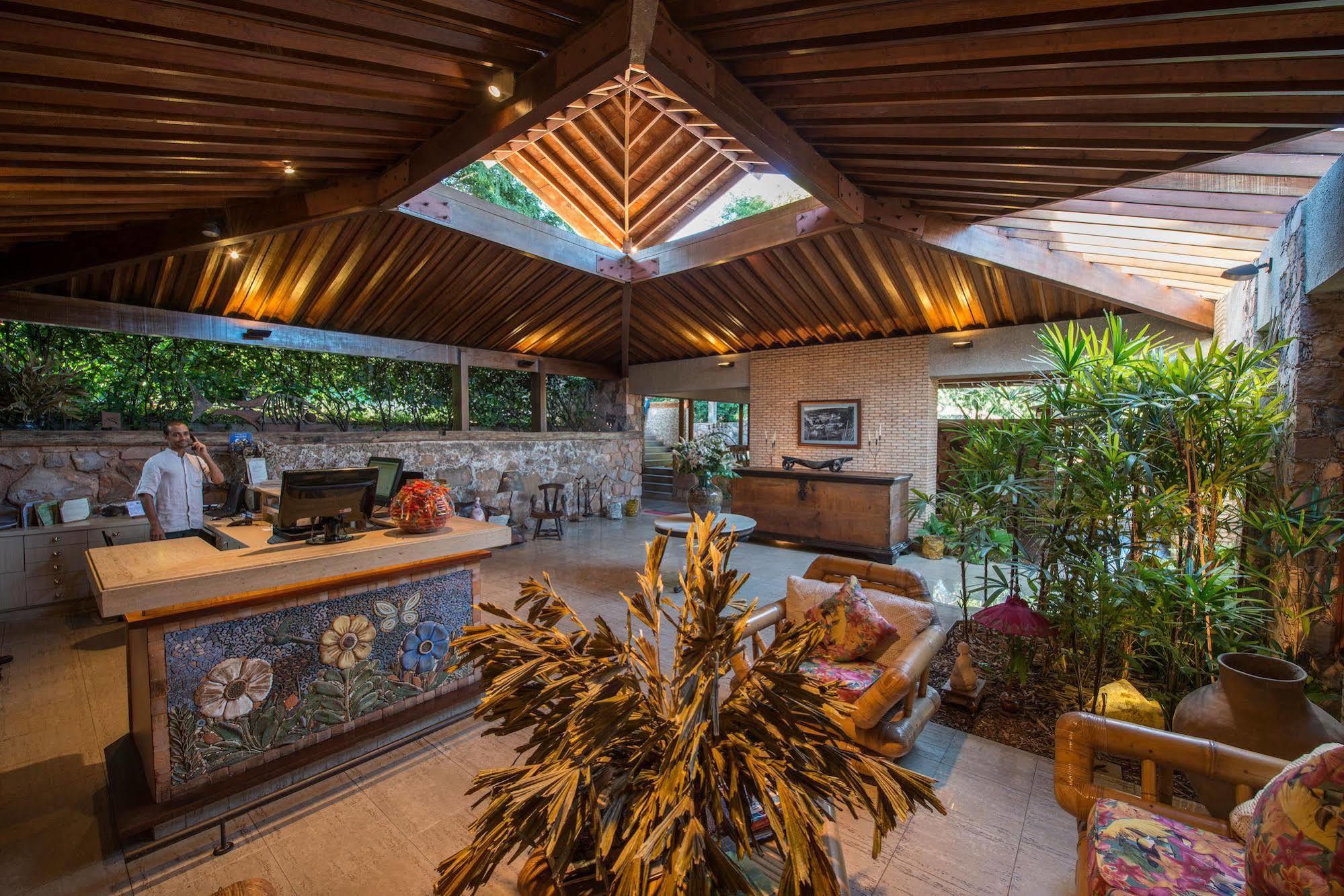 Hotel Canto Das Aguas - Roteiro De Charme 伦索伊斯 外观 照片